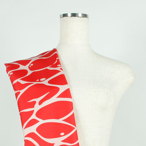 C0665　赤ベース薄ピンク流水柄